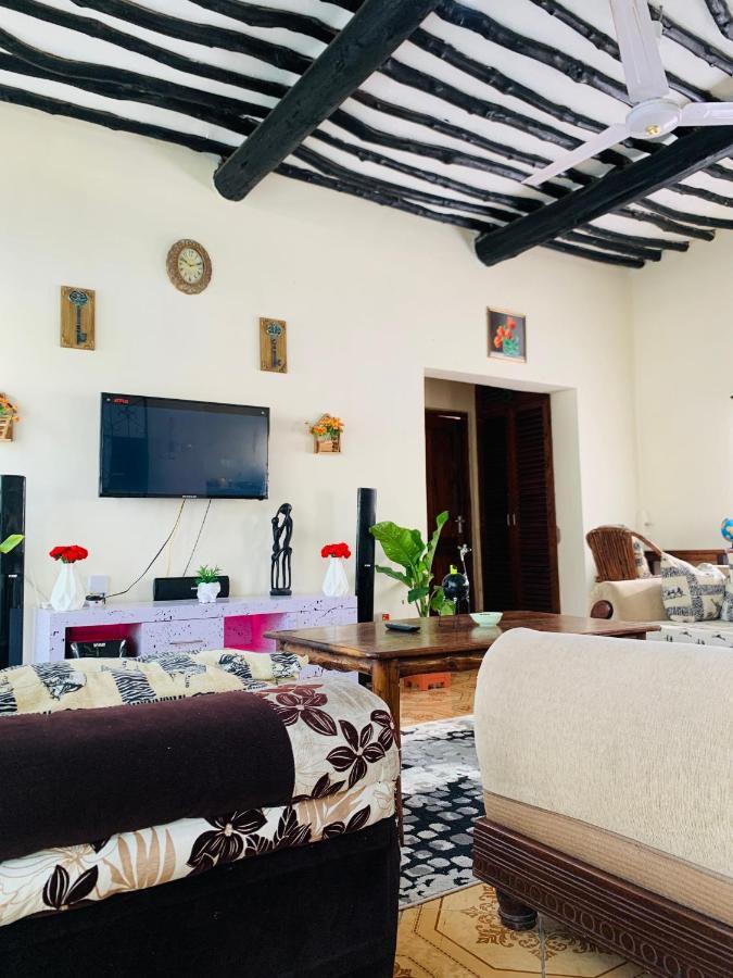 Jambo Diani 1-Bedroom Apartment Close To The Beach Diani Beach Eksteriør bilde